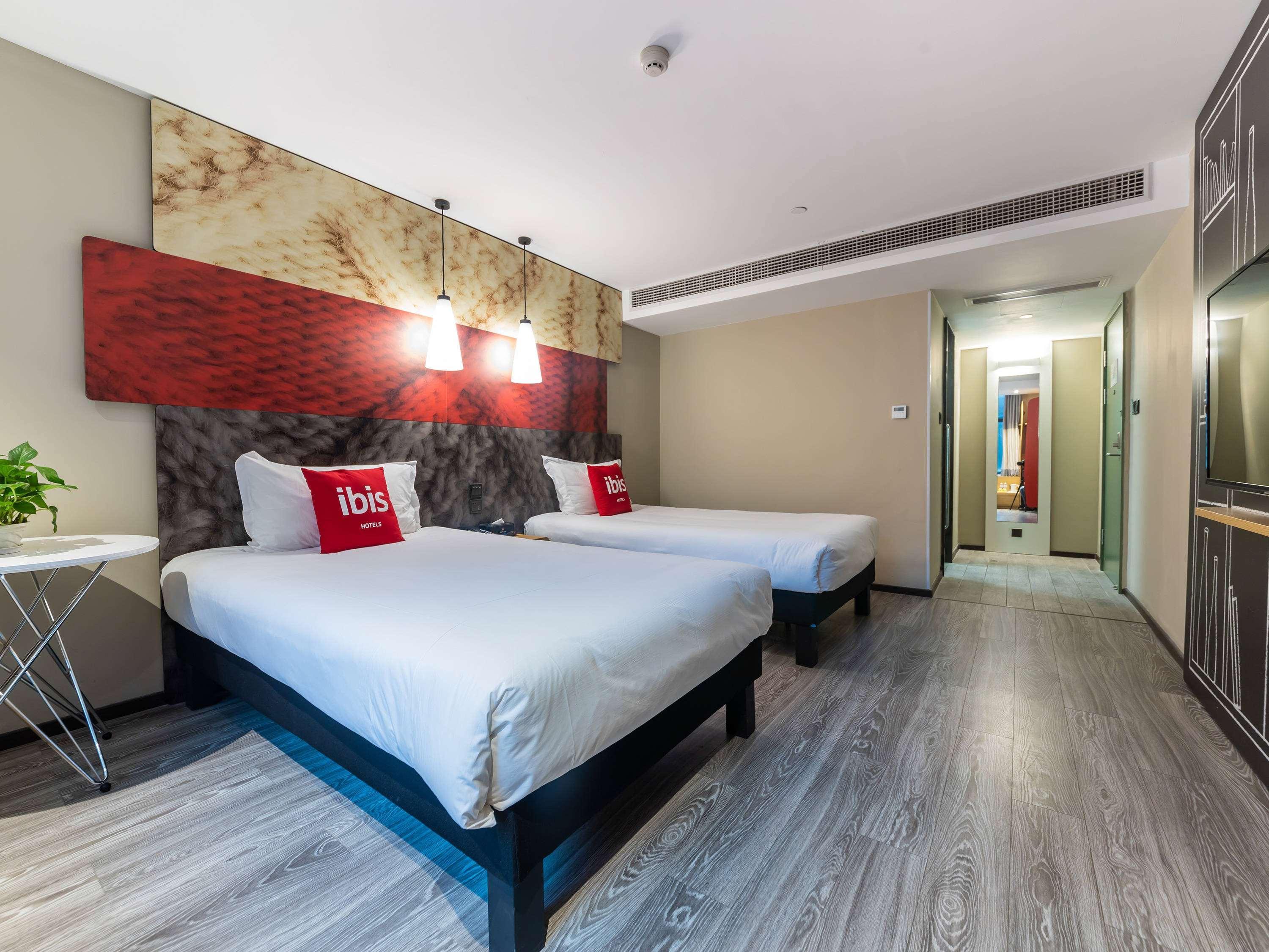 Ibis Chongqing Jiefangbei Pedestrian Street Hotel Εξωτερικό φωτογραφία